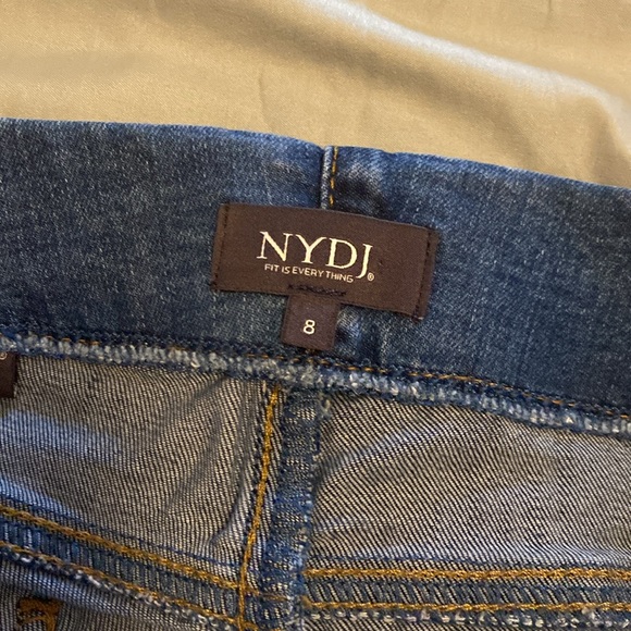 NYDJ Pull-on Skinny Split Ankle Jean Size 8 EUC - Picture 5 of 12